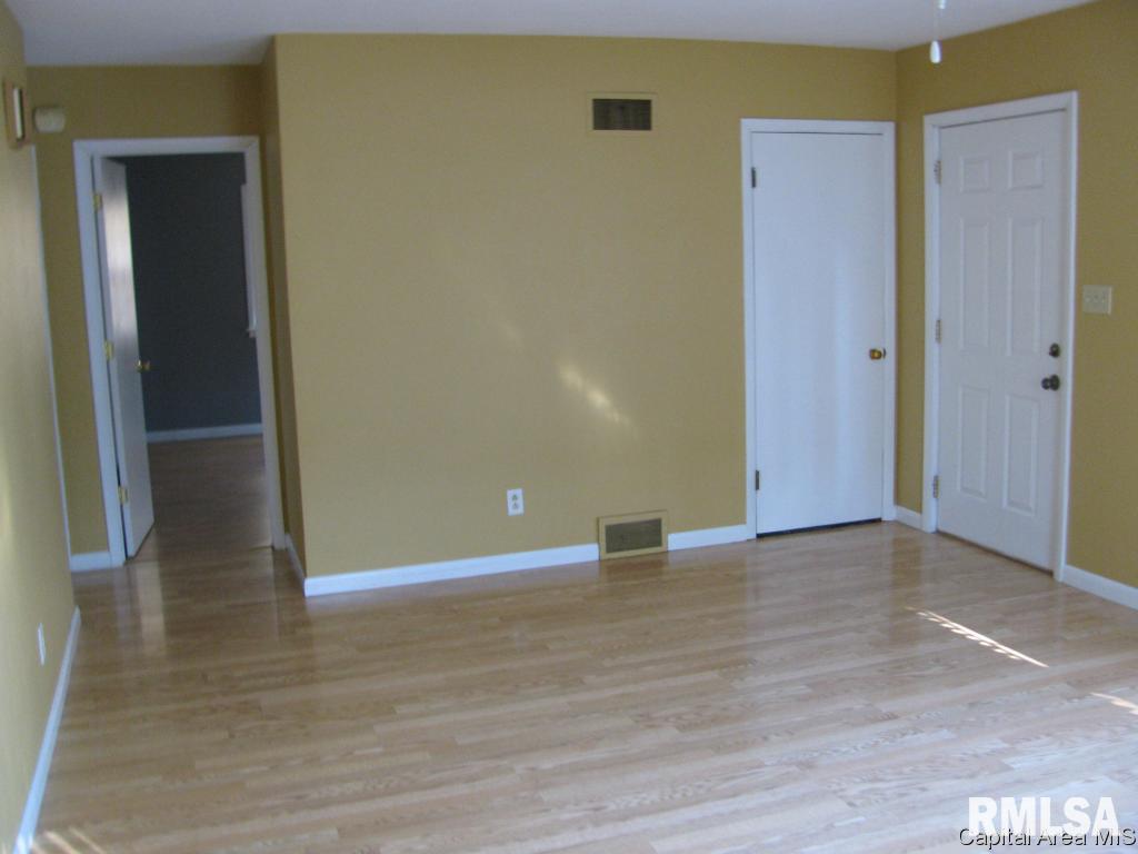 23 St Cabrini Court Springfield, IL 62702 - Photo 5 of 12 Gallery Image 5