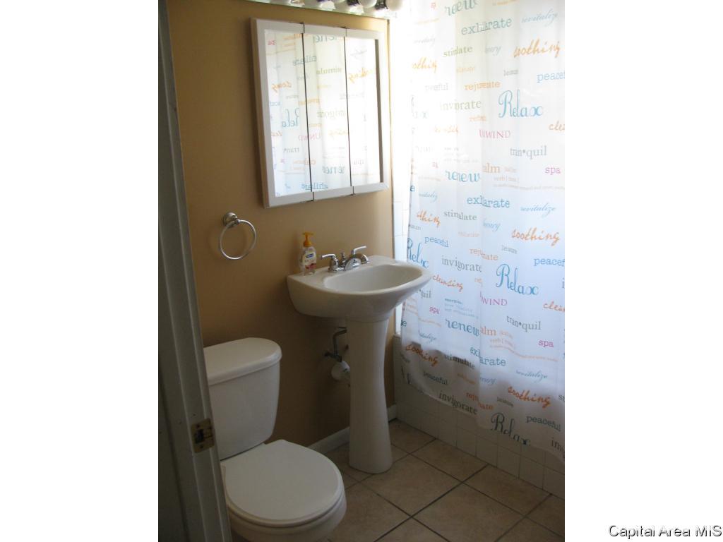 23 St Cabrini Court Springfield, IL 62702 - Photo 9 of 12 Gallery Image 9
