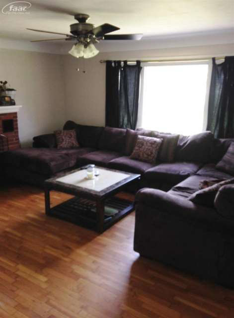 8336 Davison Road Davison, MI 48423 - Photo 18 of 33 20398824-17.JPG