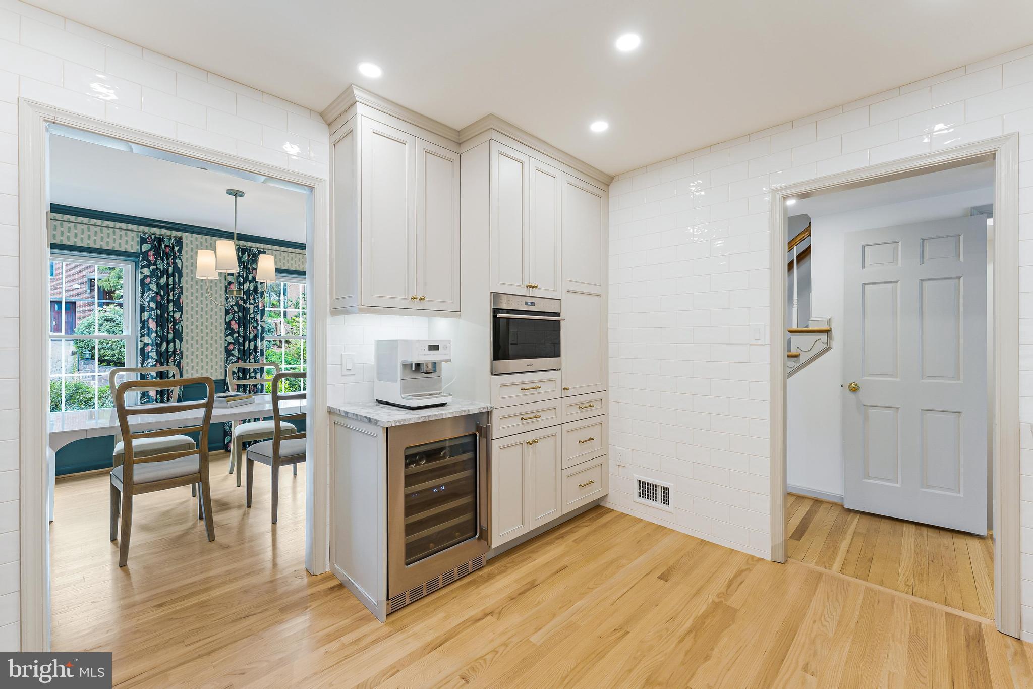 1151 Randolph Road McLean, VA 22101 - Photo 18 of 65 Classy tile wall