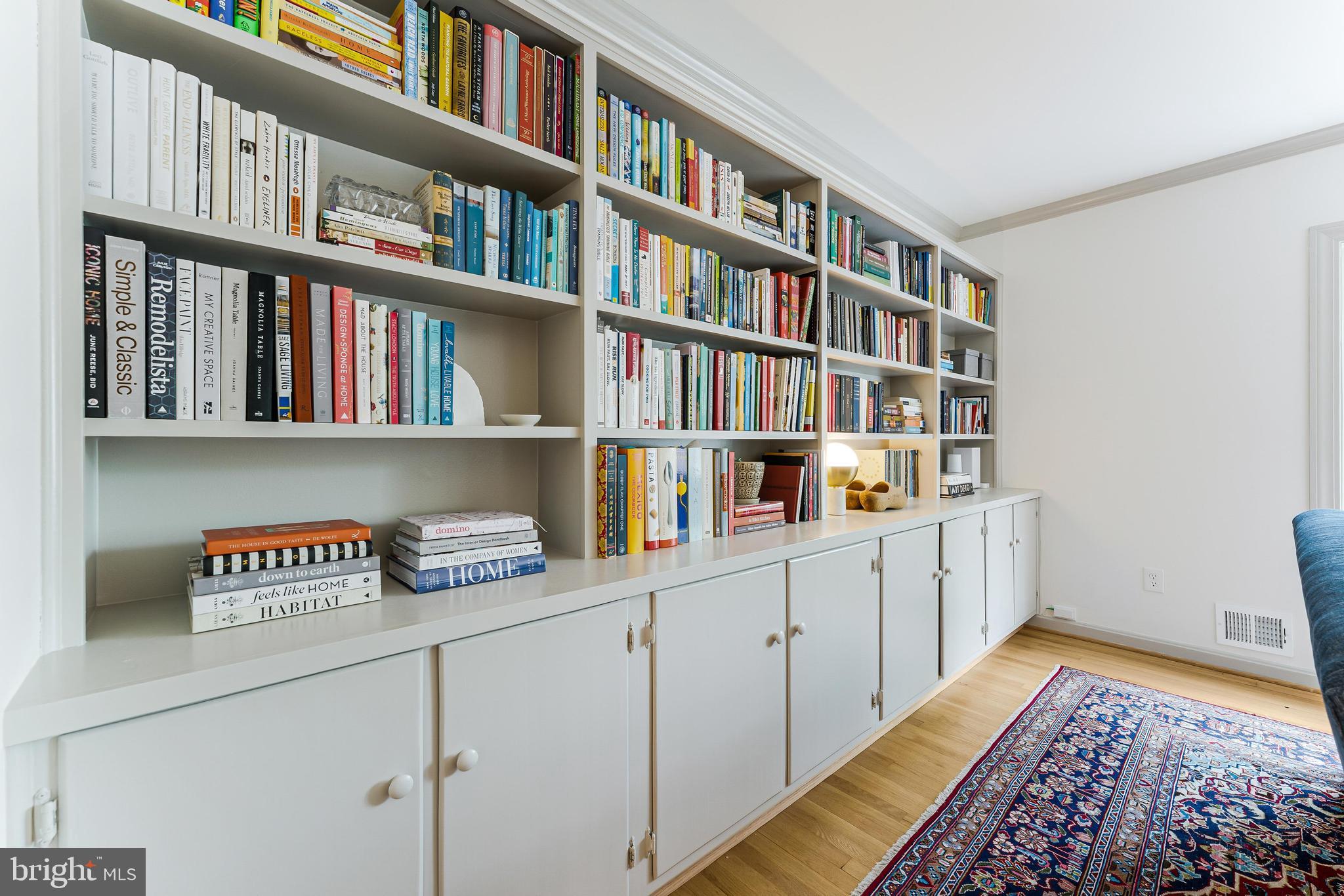 1151 Randolph Road McLean, VA 22101 - Photo 24 of 65 Wall of built-ins