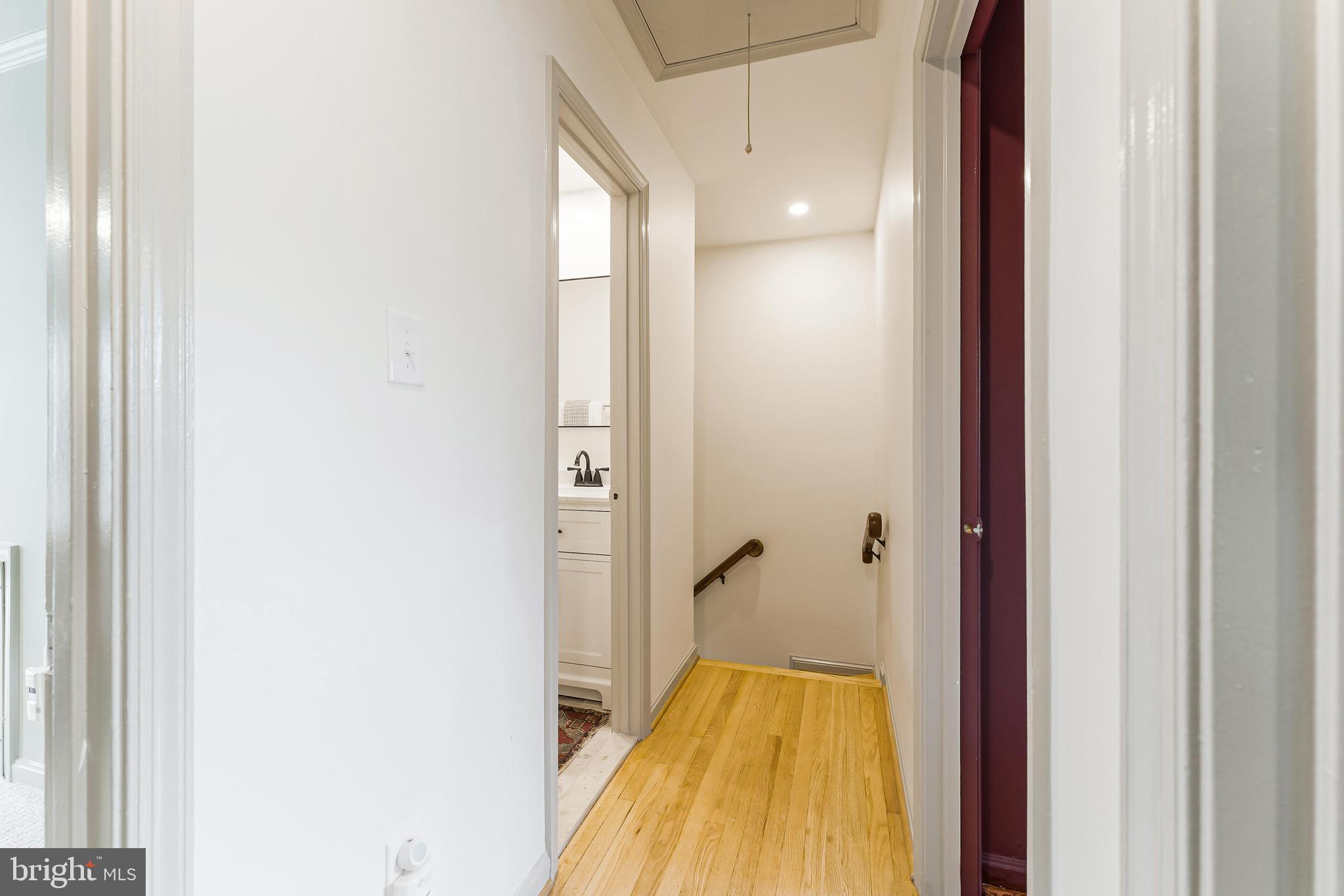1151 Randolph Road McLean, VA 22101 - Photo 52 of 65 Upper level hallway