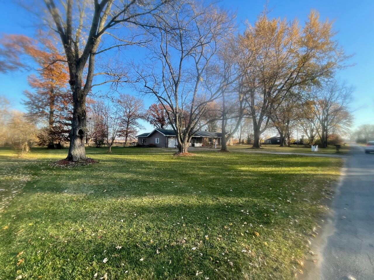 11853 Landon Road Baroda, MI 49101 - Photo 3 of 38 IMG_4340