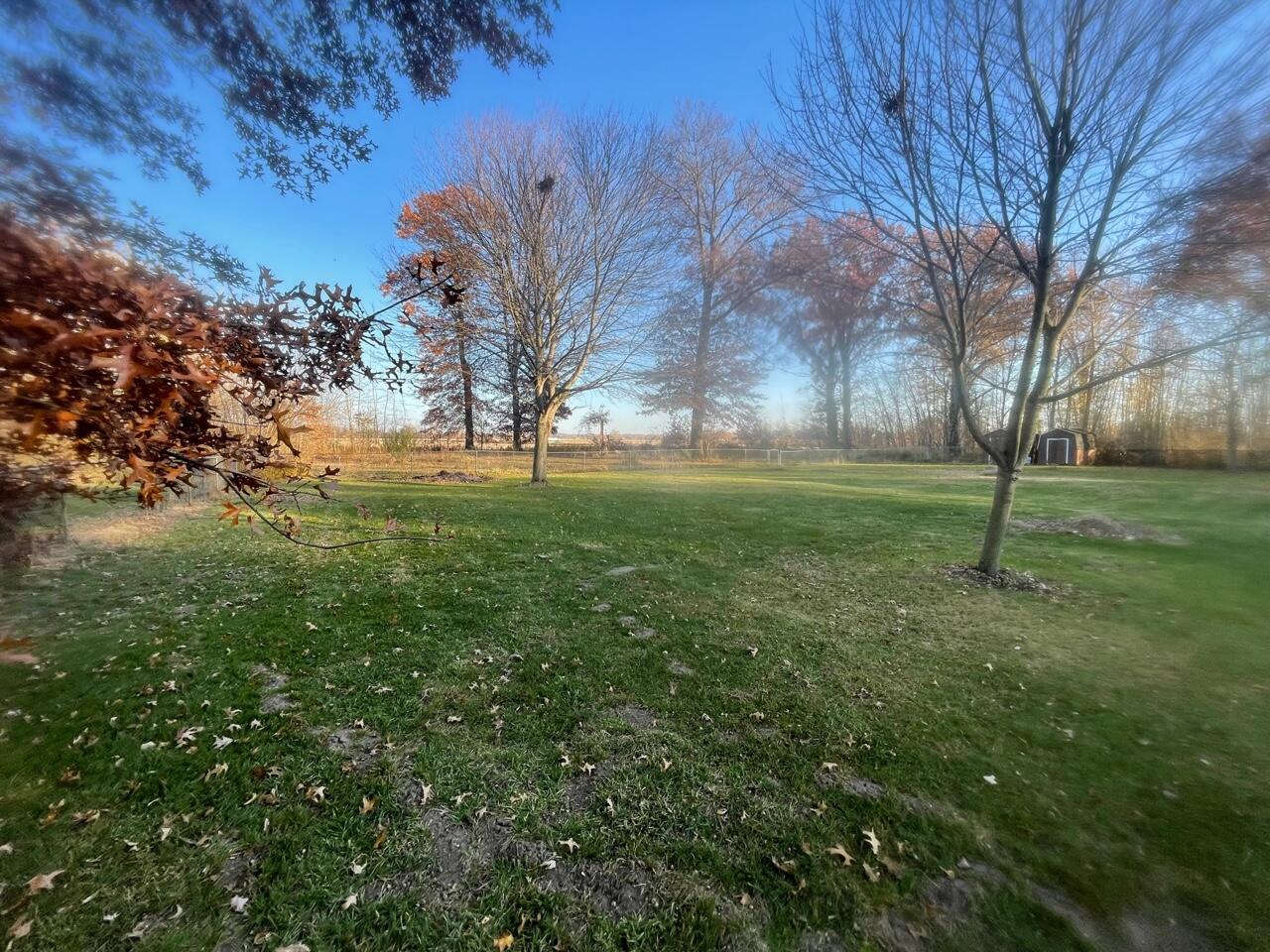 11853 Landon Road Baroda, MI 49101 - Photo 6 of 38 IMG_4343