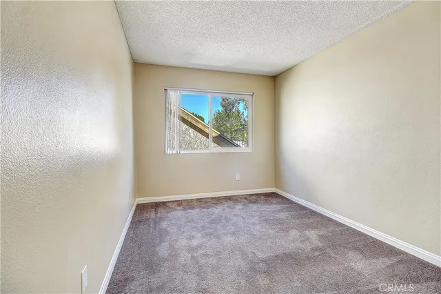 $458,500 | 3570 Raven Drive, Lake Elsinore, CA 92530