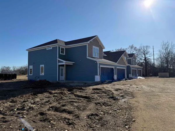 $289,900 | 3164 South Bartells Drive, Unit 202, Beloit, WI 53511