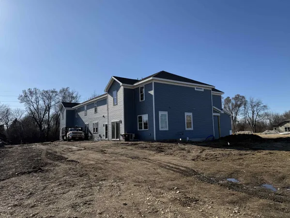 $289,900 | 3164 South Bartells Drive, Unit 202, Beloit, WI 53511