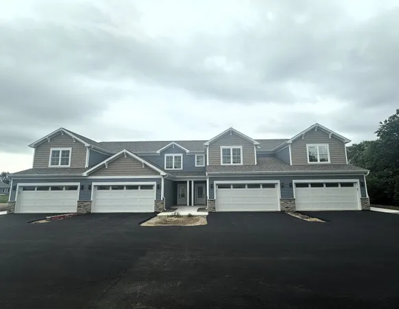 $289,900 | 3164 South Bartells Drive, Unit 202, Beloit, WI 53511