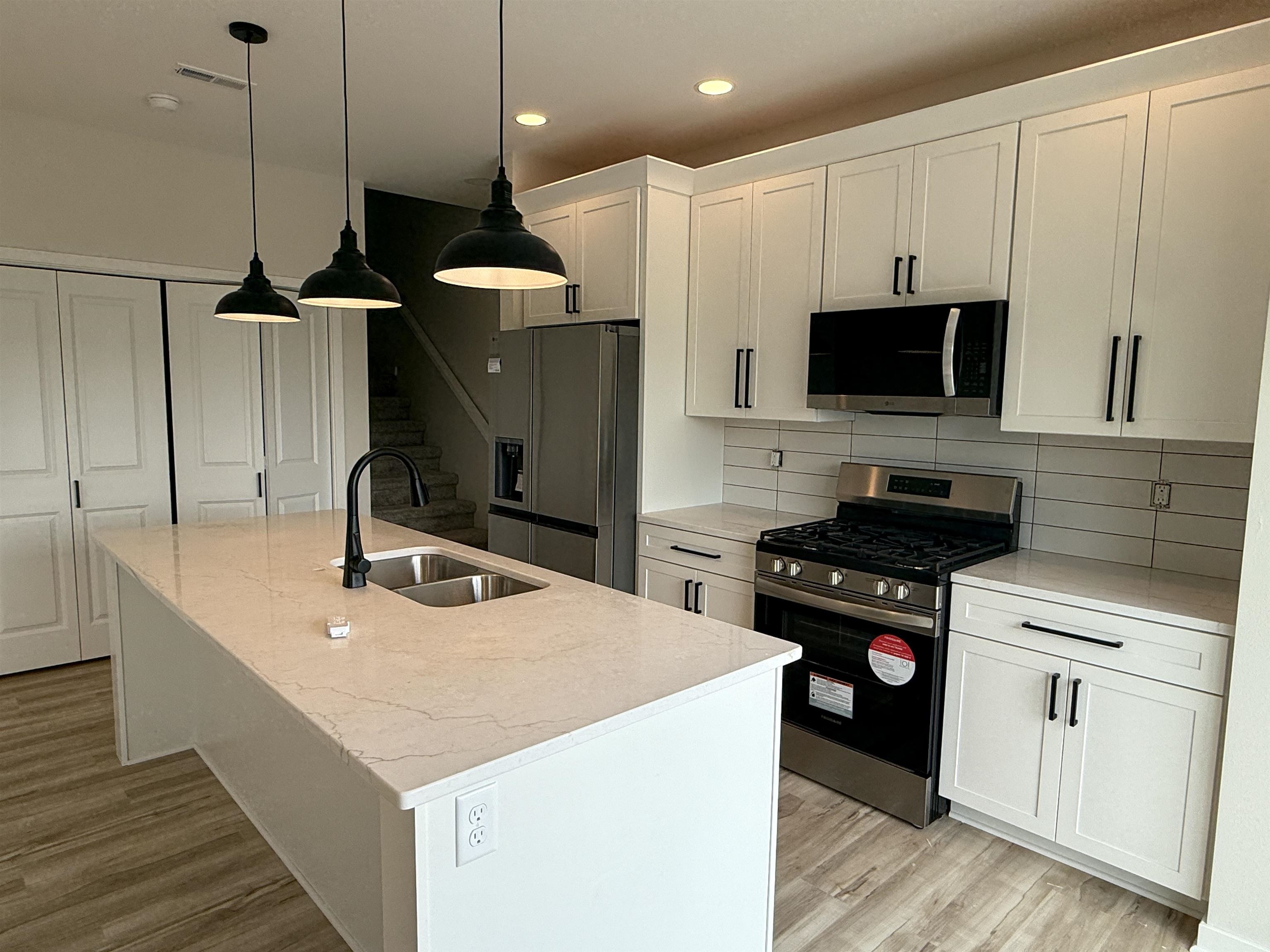 3164 South Bartells Drive, Unit 202 Beloit, WI 53511 - Photo 3 of 21