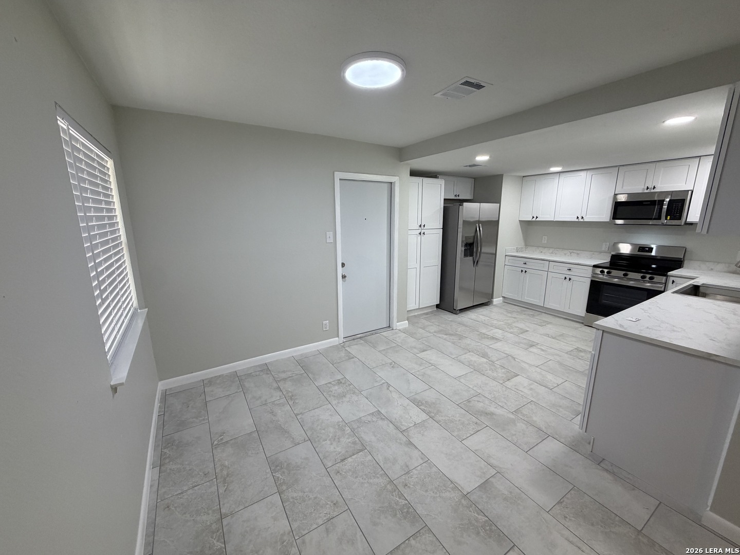 7208 Rimwood Street Live Oak, TX 78233 - Photo 6 of 15