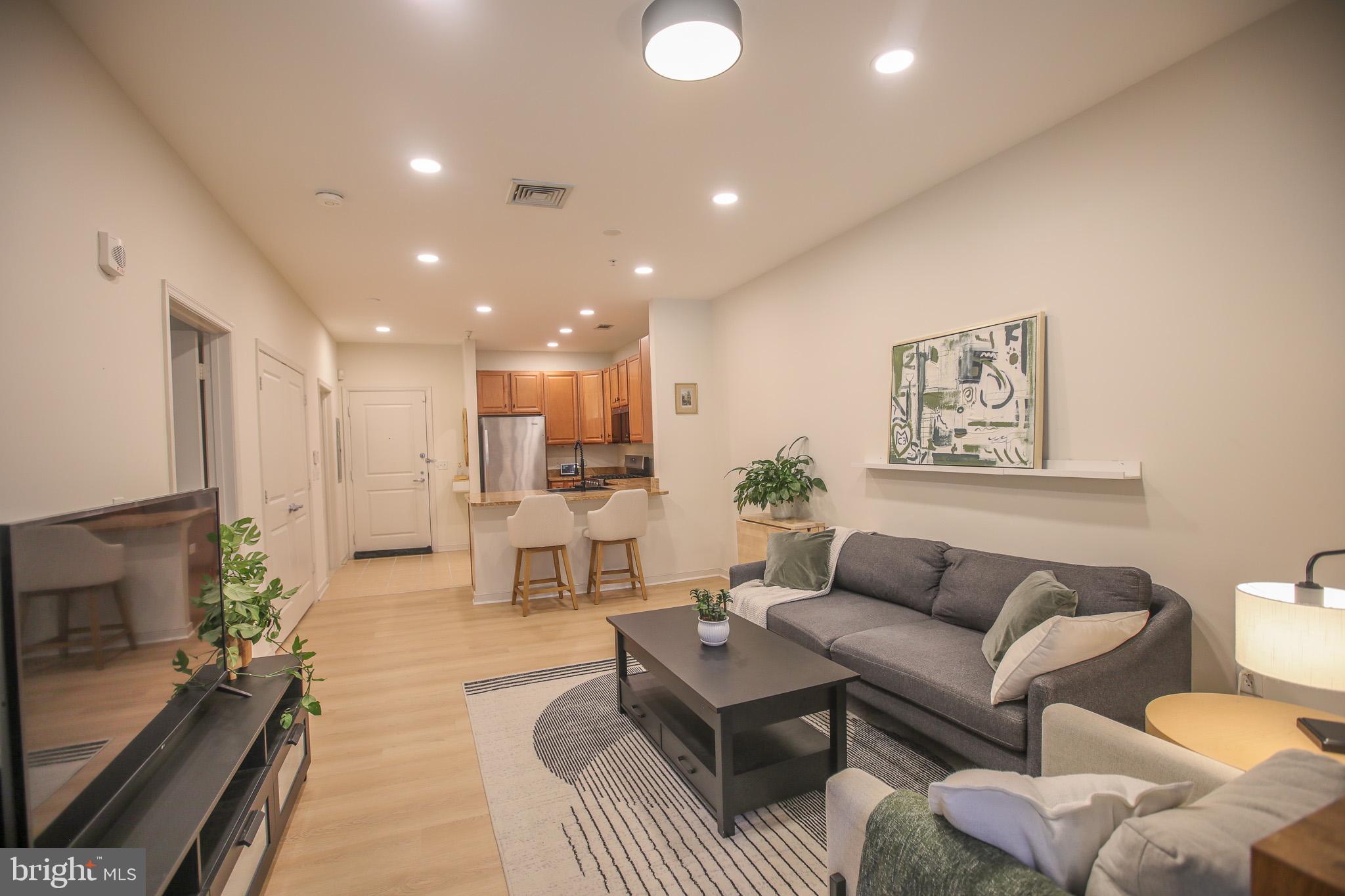 8045 Newell Street, Unit 112 Silver Spring, MD 20910 - Photo 5 of 28