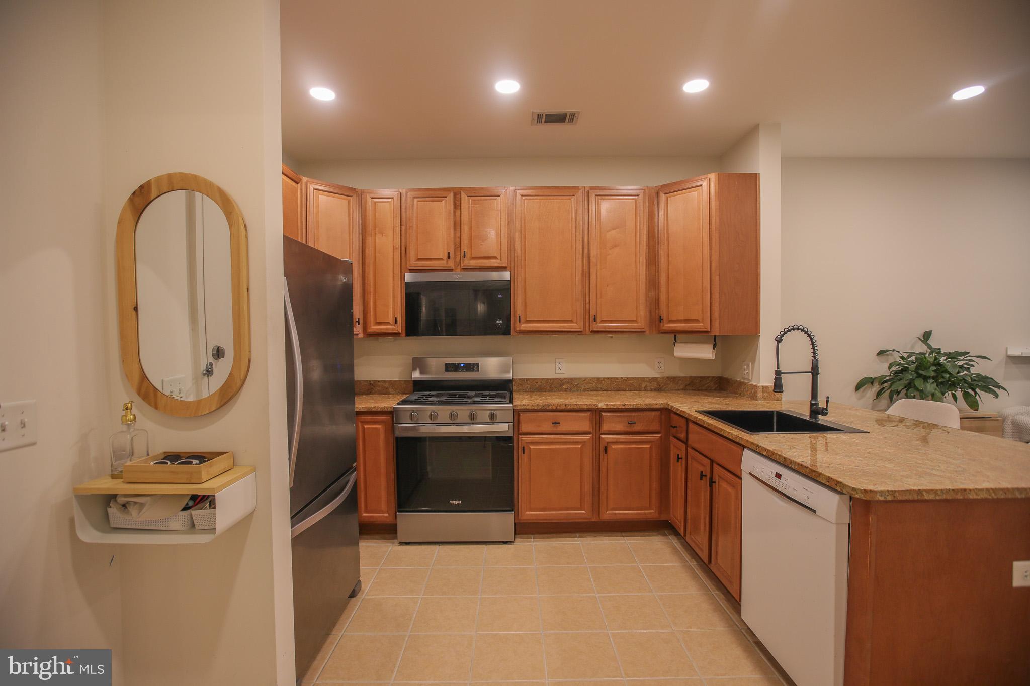 8045 Newell Street, Unit 112 Silver Spring, MD 20910 - Photo 7 of 28