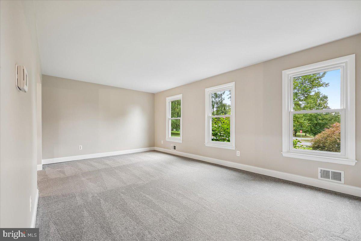 17132 Hoskinson Road Poolesville, MD 20837 - Photo 13 of 64 Gallery Image 13