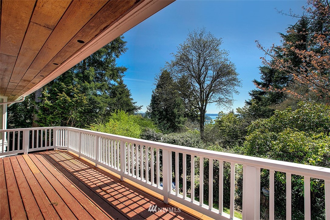 1964 Southwest Hillcrest Road Burien, WA 98166 - Photo 20 of 35 Gallery Image 20