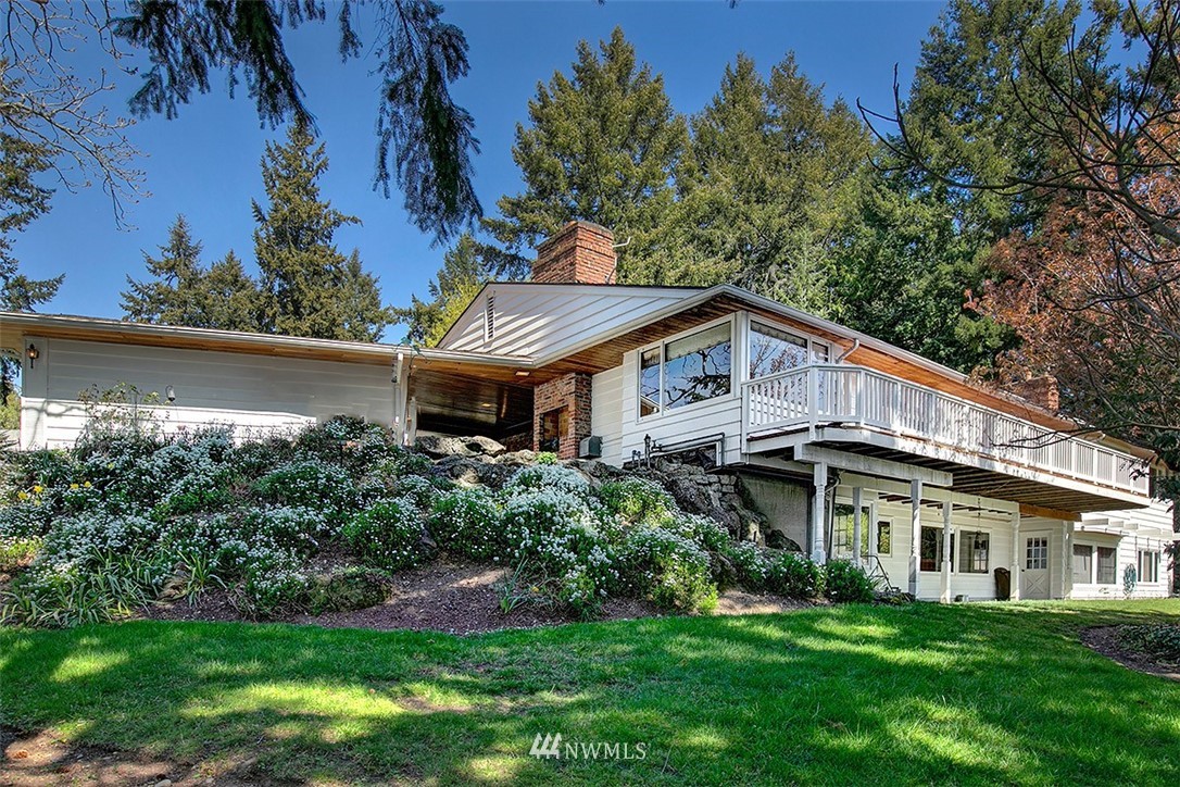 1964 Southwest Hillcrest Road Burien, WA 98166 - Photo 21 of 35 Gallery Image 21