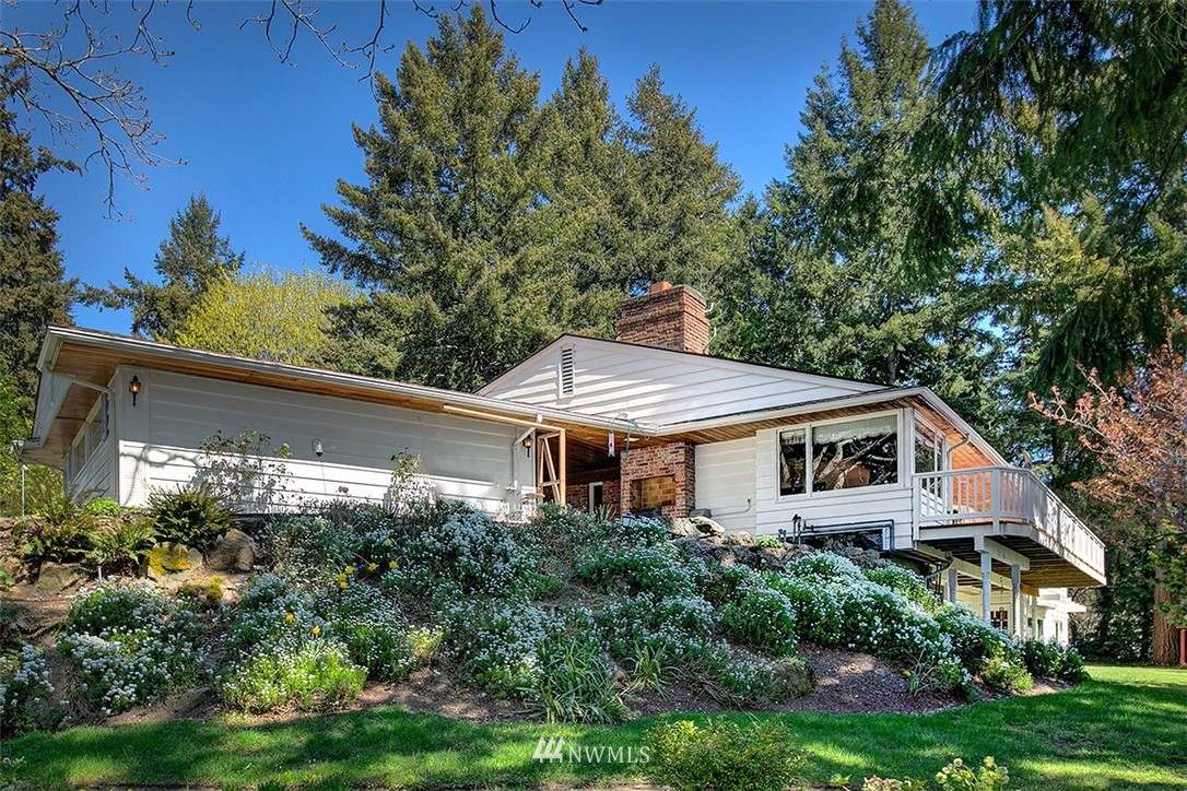 1964 Southwest Hillcrest Road Burien, WA 98166 - Photo 23 of 35 Gallery Image 23