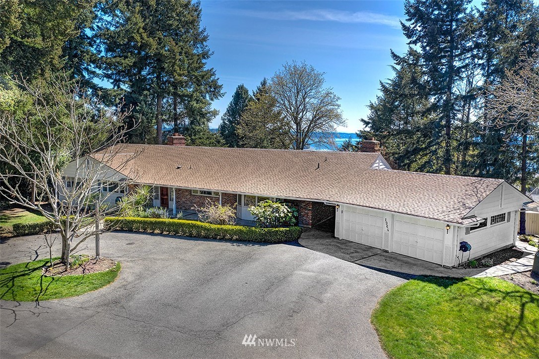 1964 Southwest Hillcrest Road Burien, WA 98166 - Photo 25 of 35 Gallery Image 25