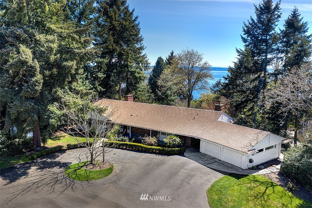 1964 Southwest Hillcrest Road Burien, WA 98166 - Photo 26 of 35 Gallery Image 26