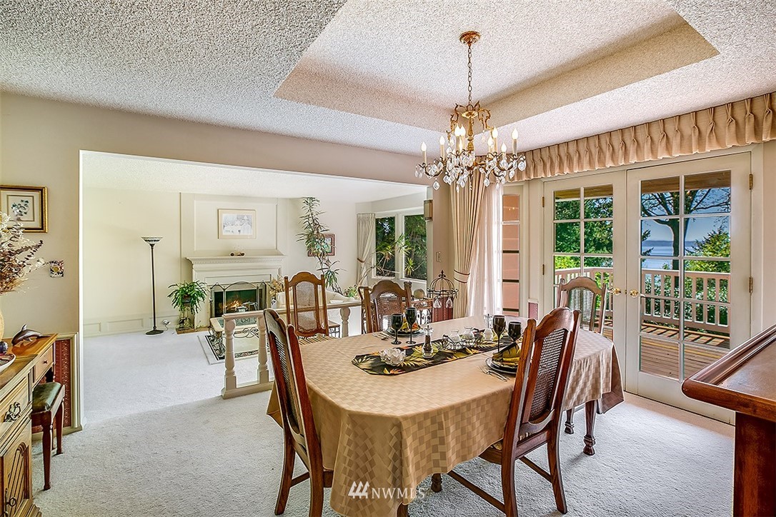 1964 Southwest Hillcrest Road Burien, WA 98166 - Photo 6 of 35 Gallery Image 6