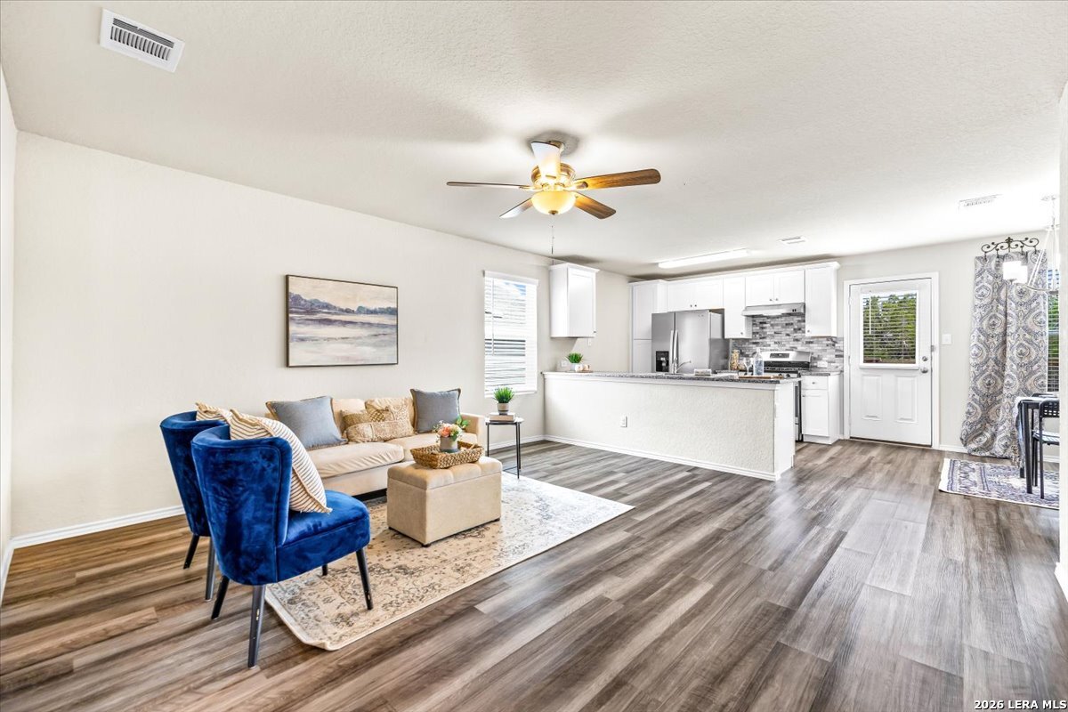 5518 Wander Way Bulverde, TX 78163 - Photo 11 of 50