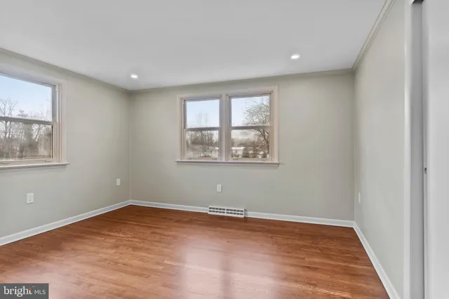 $324,900 | 1913 Maplewood Drive, Carlisle, PA 17013