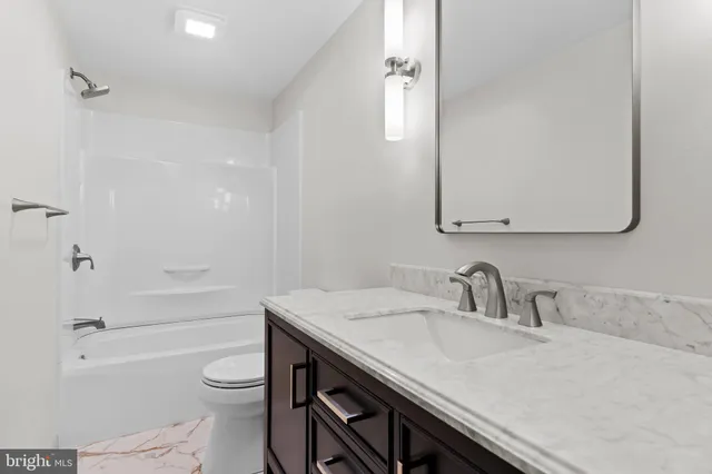 $324,900 | 1913 Maplewood Drive, Carlisle, PA 17013