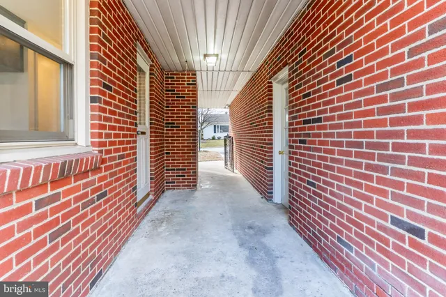 $324,900 | 1913 Maplewood Drive, Carlisle, PA 17013