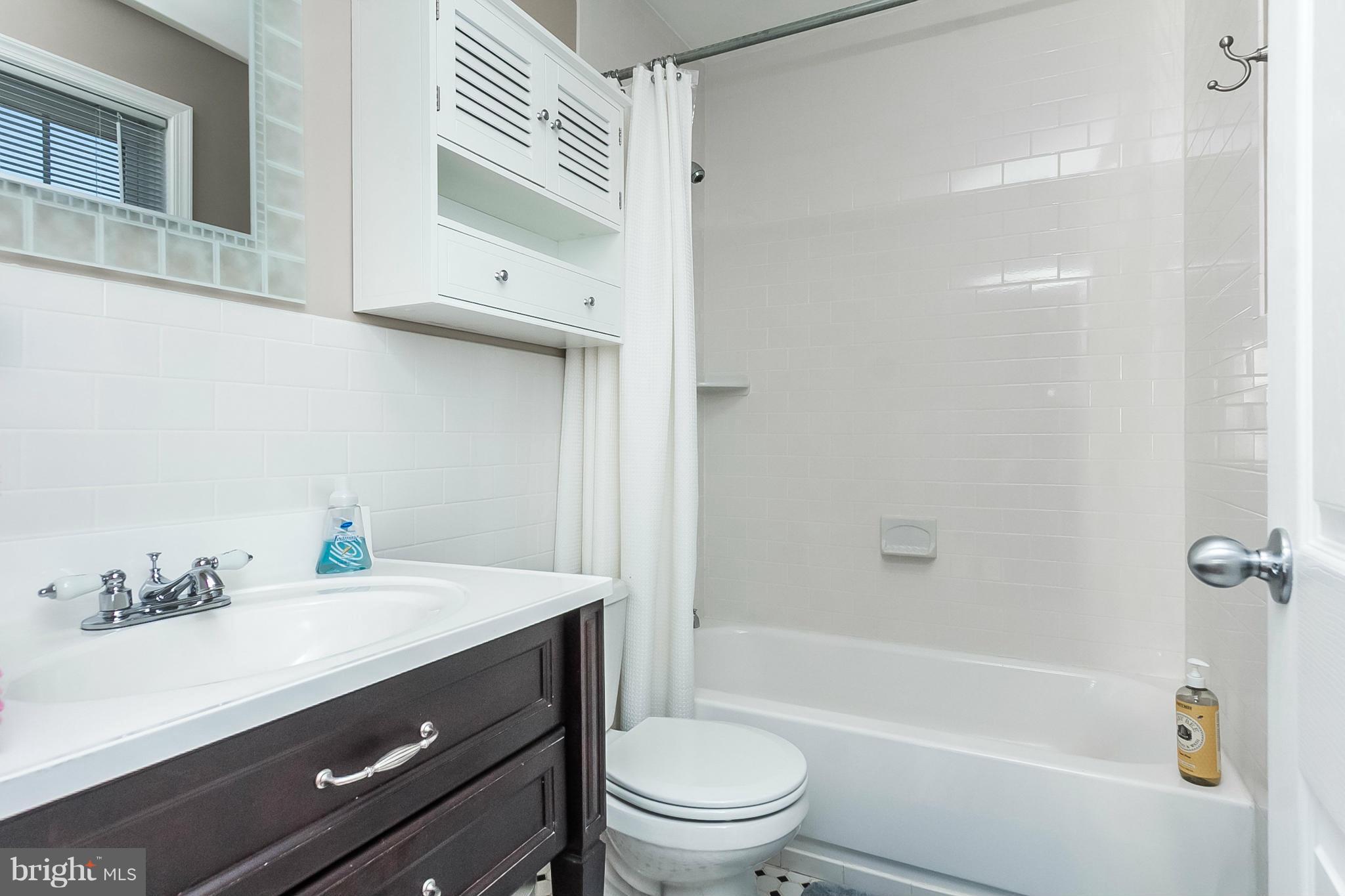 1608 Shadyside Road Baltimore, MD 21218 - Photo 16 of 26 Bath 1