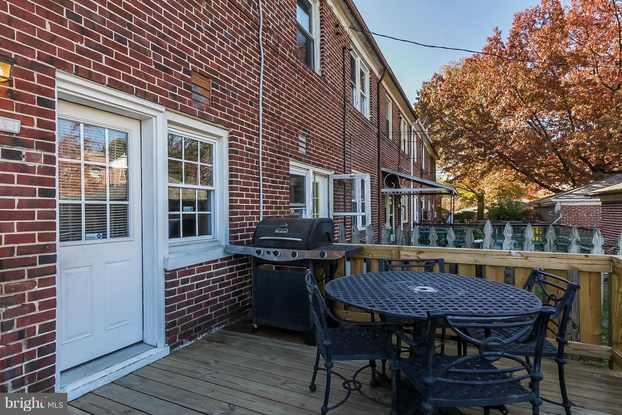 1608 Shadyside Road Baltimore, MD 21218 - Photo 22 of 26 New Custom Deck