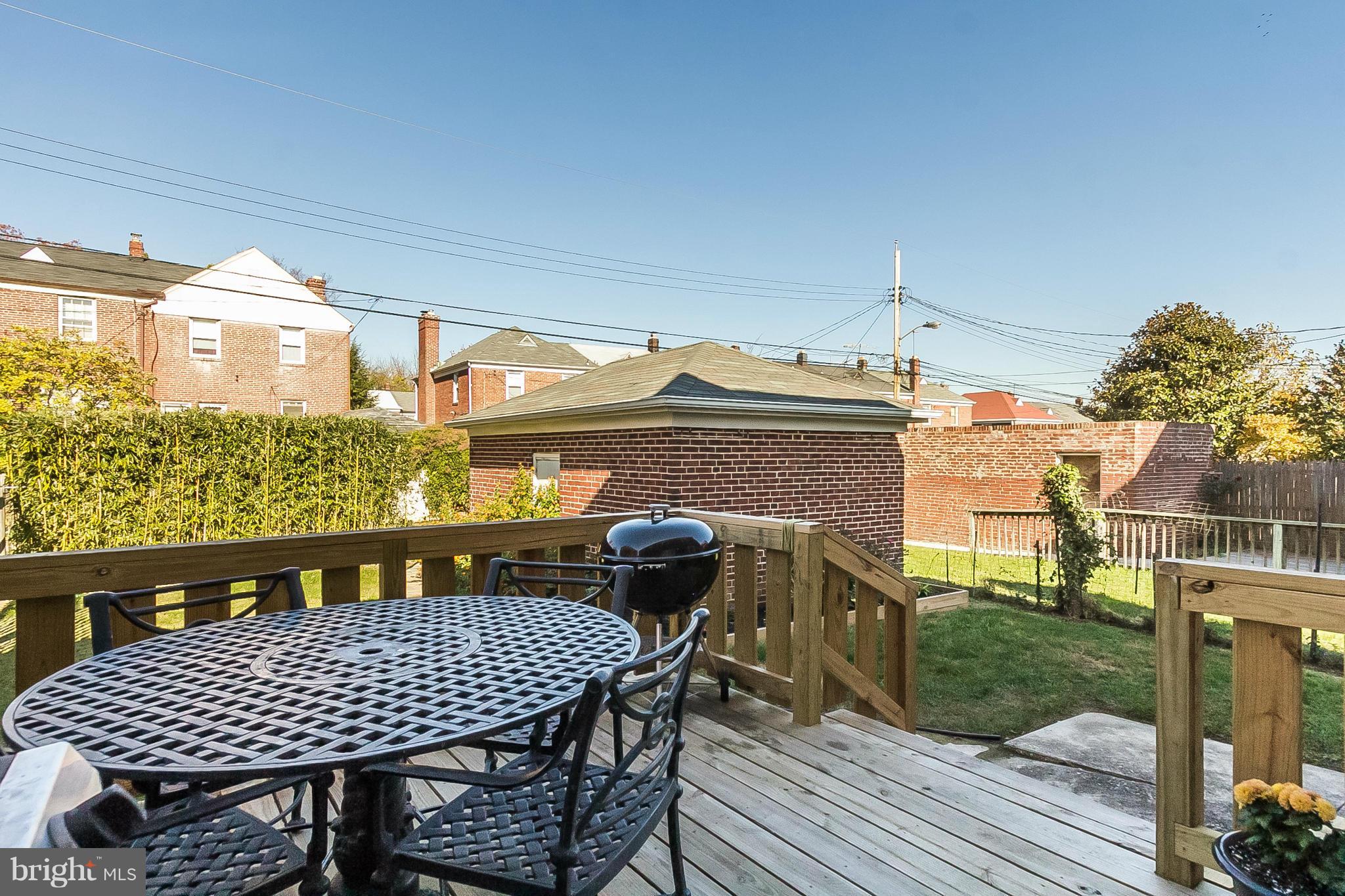 1608 Shadyside Road Baltimore, MD 21218 - Photo 23 of 26 New Custom Deck