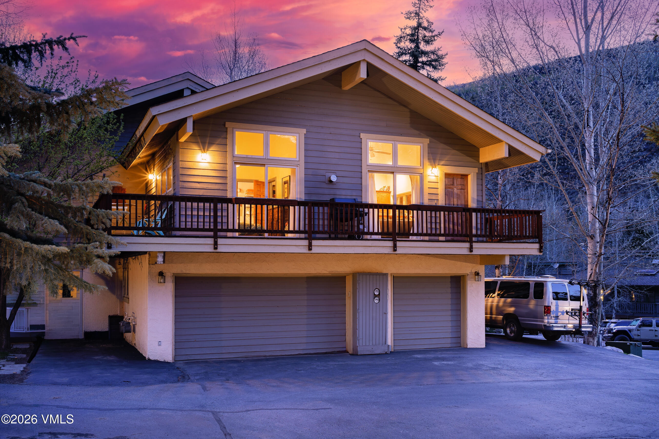 2782B_Kinnikinnick_Road_083 copy