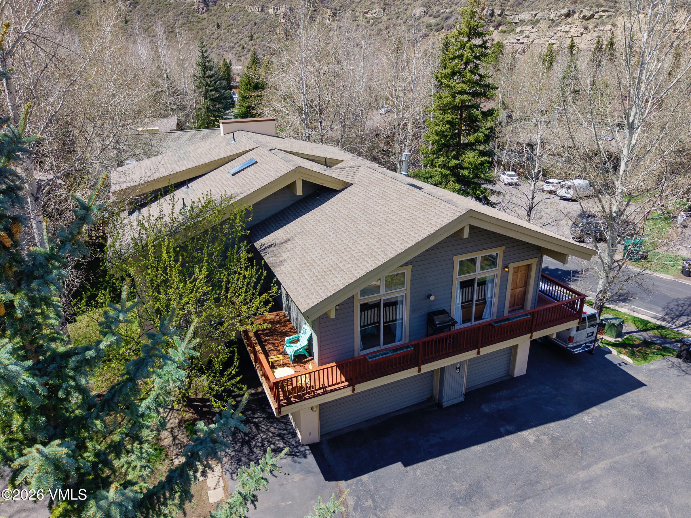 2782 Kinnickinnick Road, Unit 9B Vail, CO 81657 - Photo 27 of 30 2782B_Kinnikinnick_Road_068 copy