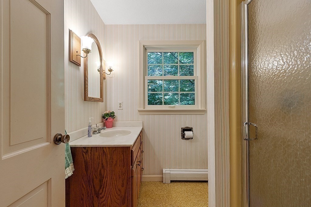 191 Gates Pond Road Berlin, MA 01503 - Photo 6 of 27