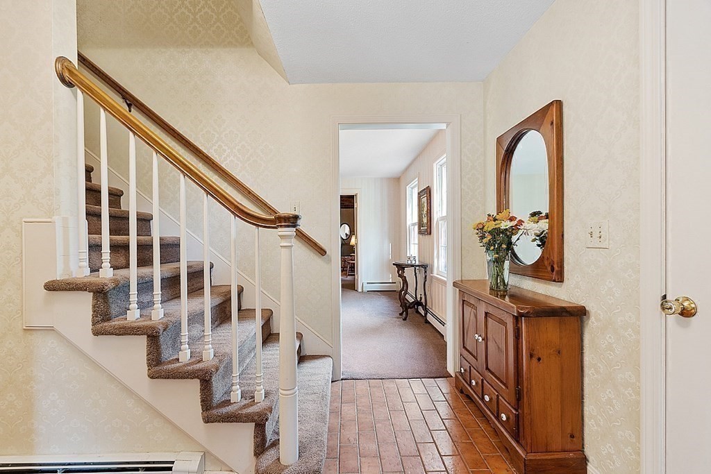 191 Gates Pond Road Berlin, MA 01503 - Photo 9 of 27