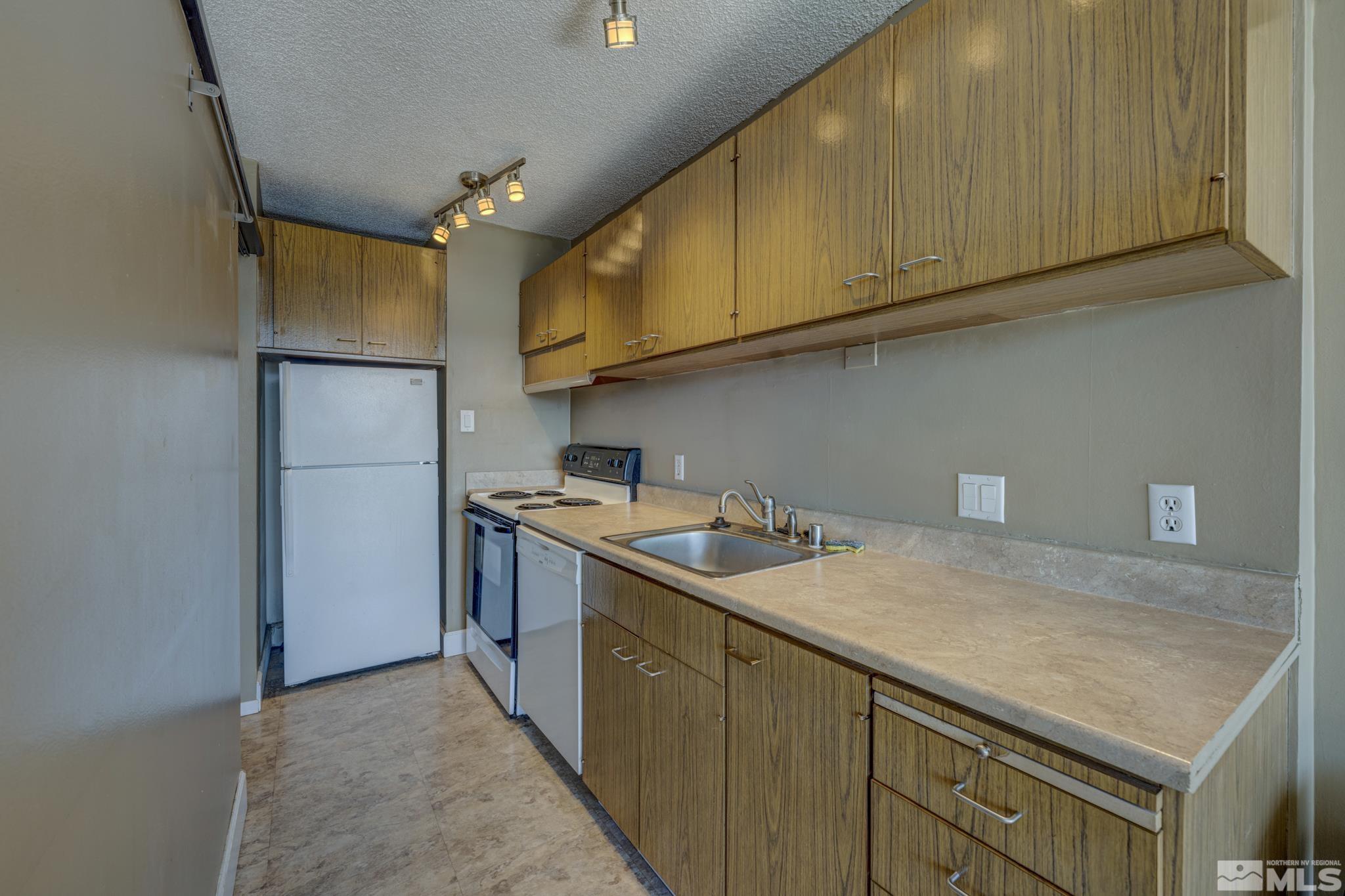 100 North Arlington Avenue, Unit 18G Reno, NV 89501 - Photo 3 of 22 Photo 3