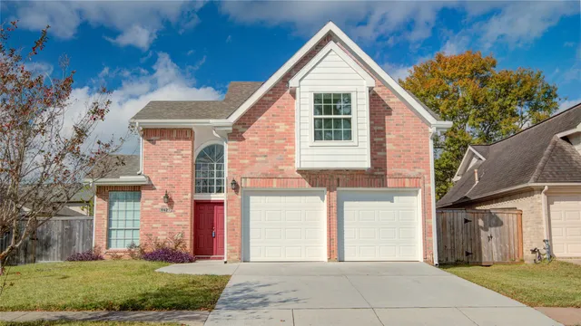 $2,600 | 4427 Waterfall Way, Sugar Land, TX 77479