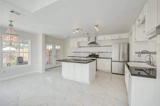 $2,400 | 4427 Waterfall Way, Sugar Land, TX 77479