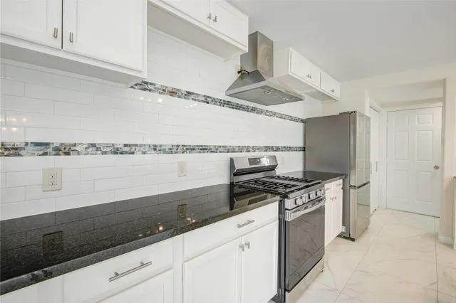 $2,400 | 4427 Waterfall Way, Sugar Land, TX 77479