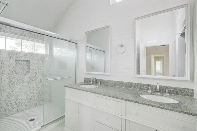 $2,400 | 4427 Waterfall Way, Sugar Land, TX 77479