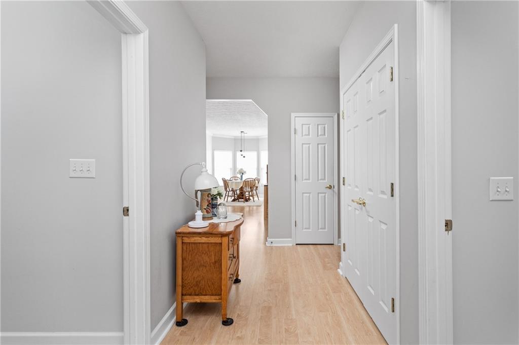 1040 Shadow Ridge Road Indianapolis, IN 46280 - Photo 2 of 23 Gallery Image 2