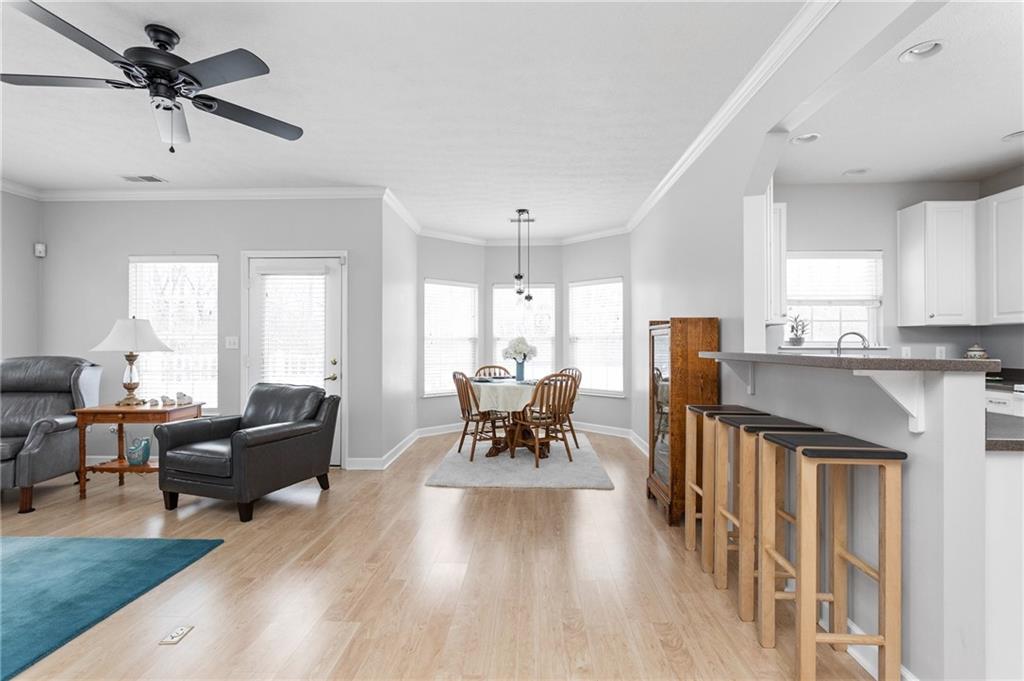 1040 Shadow Ridge Road Indianapolis, IN 46280 - Photo 3 of 23 Gallery Image 3