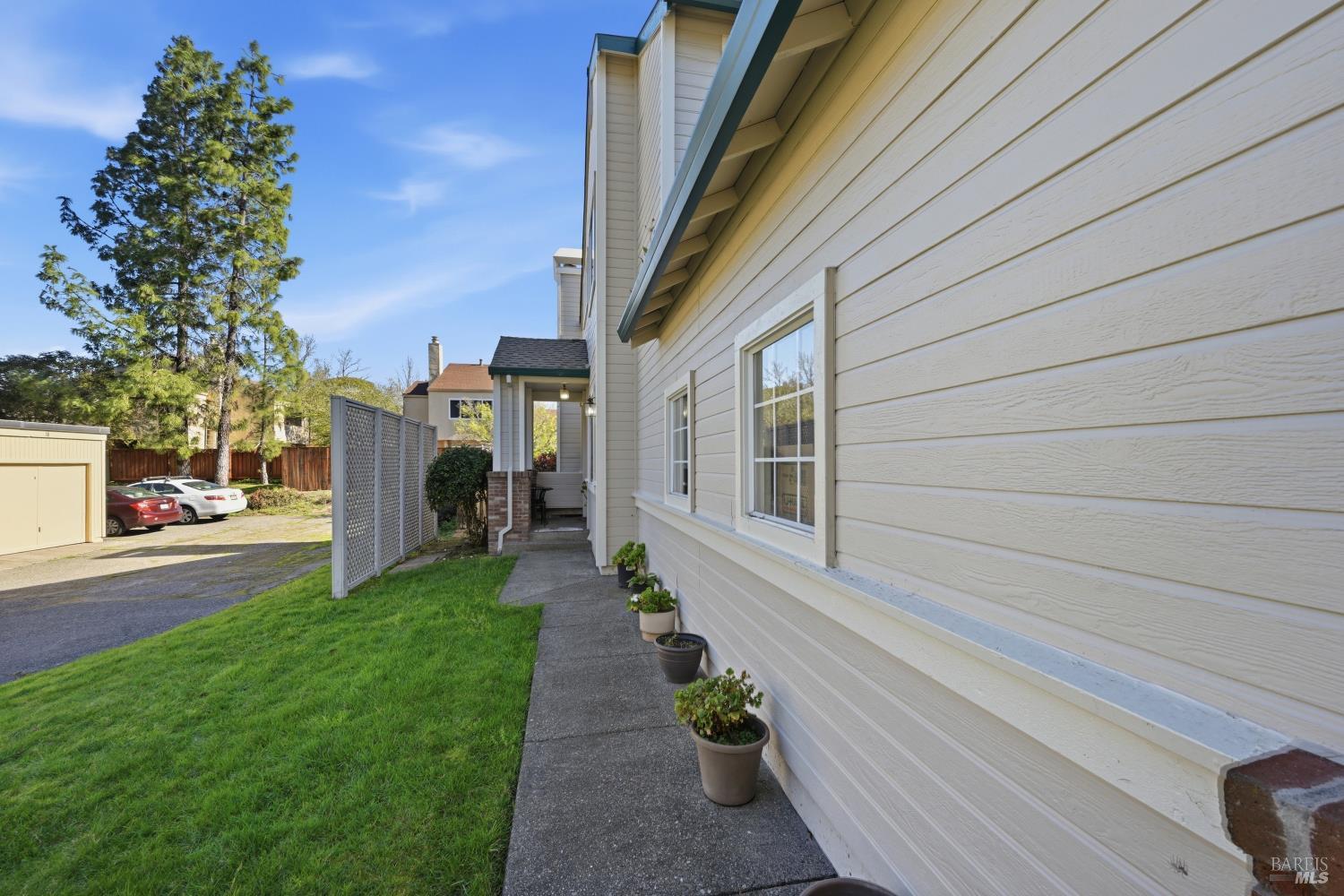 1005 Woodlake Drive Santa Rosa, CA 95405 - Photo 2 of 28 a view of a back yard of the house