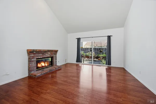 $739,900 | 1005 Woodlake Drive, Santa Rosa, CA 95405