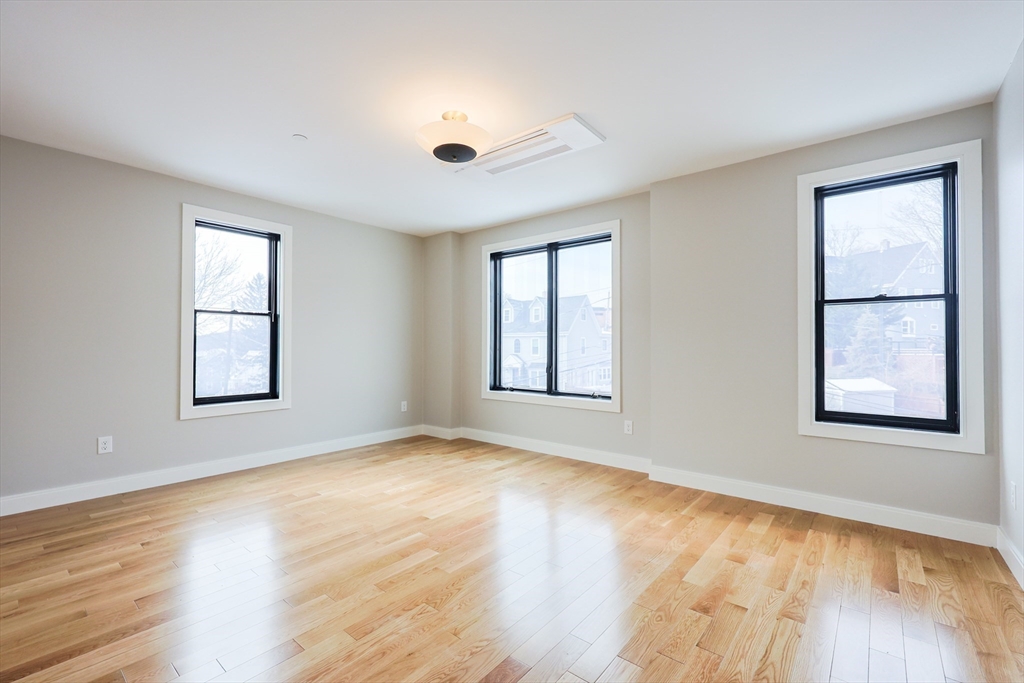68 Rowe Street, Unit U:3 Boston, MA 02131 - Photo 13 of 17