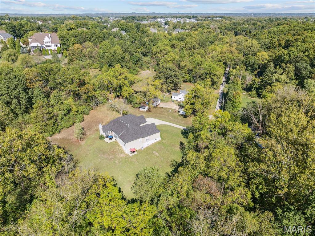 409 Griffith Lane Chesterfield, MO 63005 - Photo 34 of 41