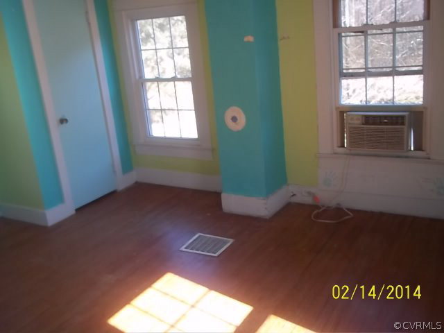 359 Sandy Road Diggs, VA 23045 - Photo 4 of 9