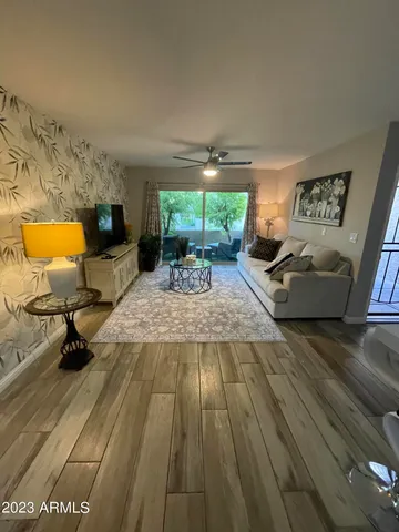 $1,595 | 4444 East Paradise Village Parkway North, Unit 160, Phoenix, AZ 85032