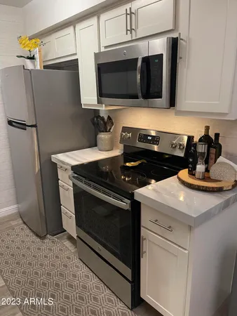 $1,595 | 4444 East Paradise Village Parkway North, Unit 160, Phoenix, AZ 85032