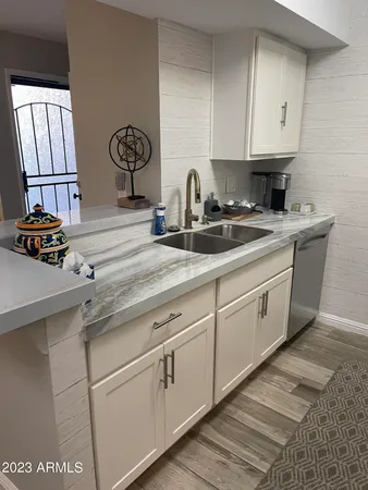 $1,595 | 4444 East Paradise Village Parkway North, Unit 160, Phoenix, AZ 85032