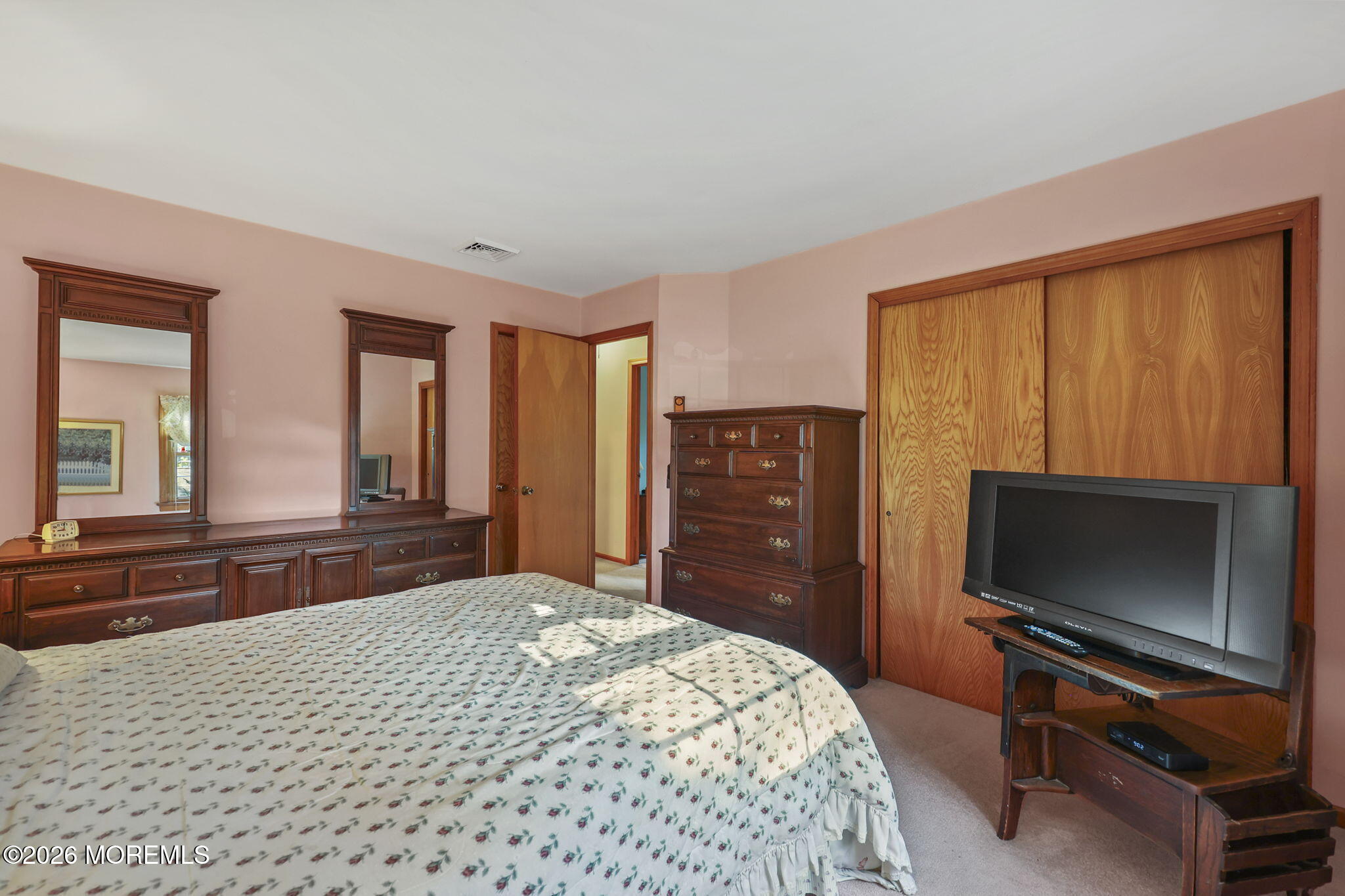121 Durand Road Neptune, NJ 07753 - Photo 18 of 26 15-web-or-mls-LPM_6201